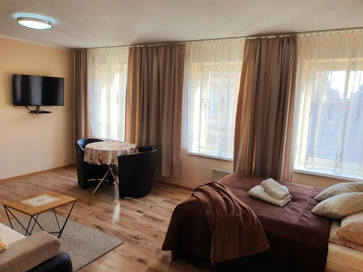 Aparthouse Apartamenty Centrum - In The City Center Near The Train Station Katowice Zewnętrze zdjęcie