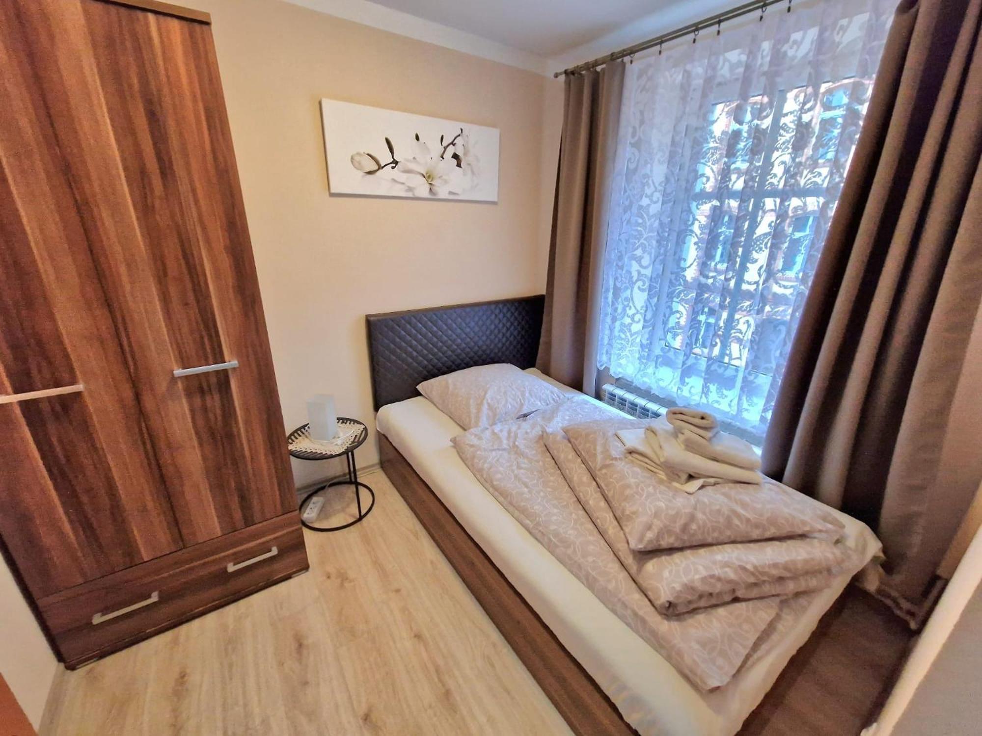 Aparthouse Apartamenty Centrum - In The City Center Near The Train Station Katowice Zewnętrze zdjęcie