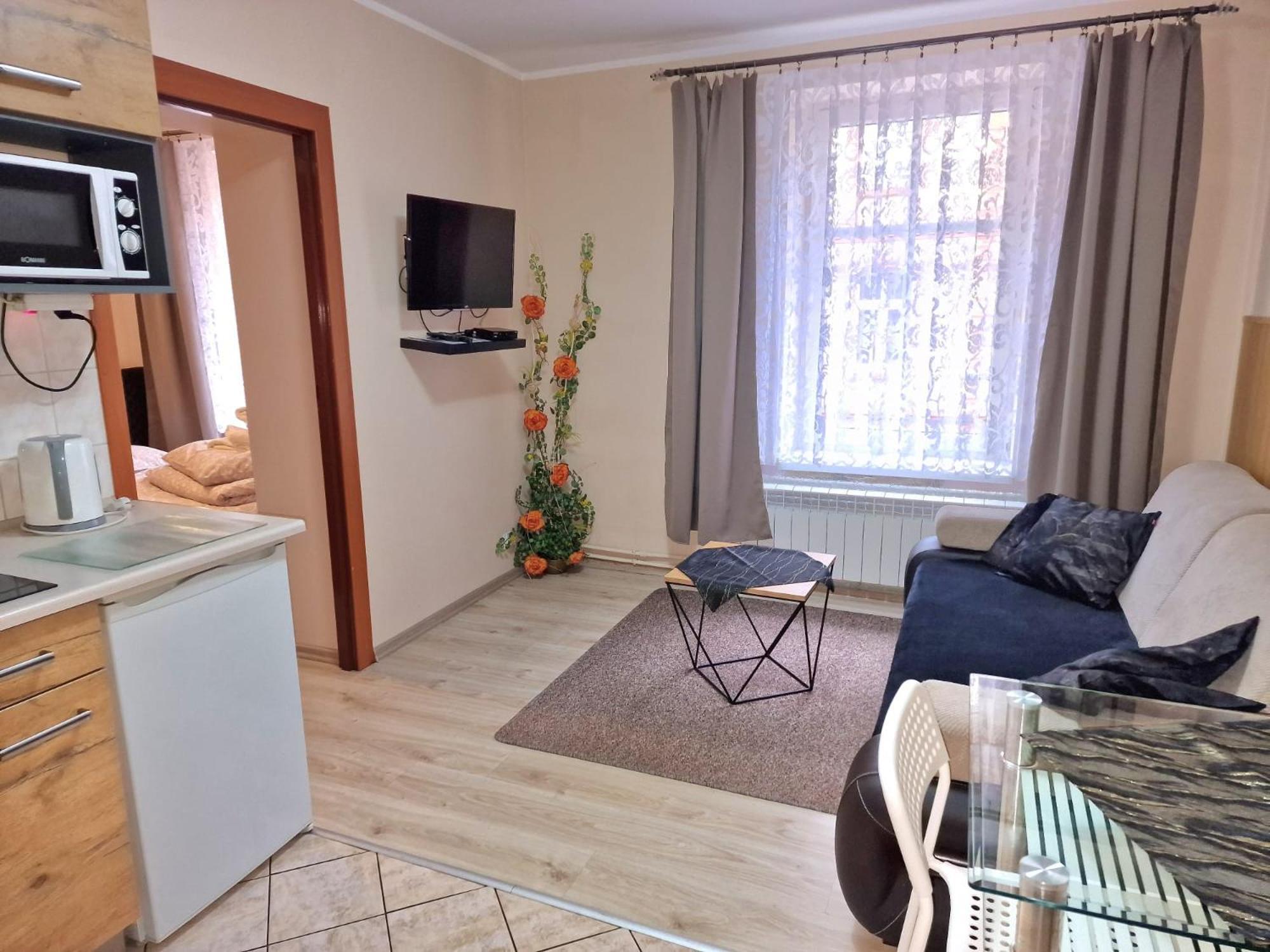 Aparthouse Apartamenty Centrum - In The City Center Near The Train Station Katowice Zewnętrze zdjęcie