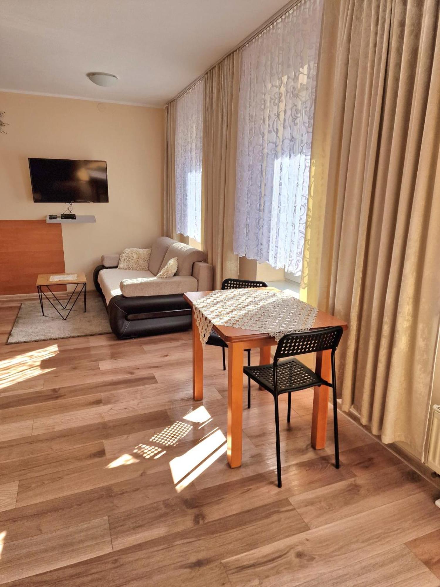 Aparthouse Apartamenty Centrum - In The City Center Near The Train Station Katowice Zewnętrze zdjęcie