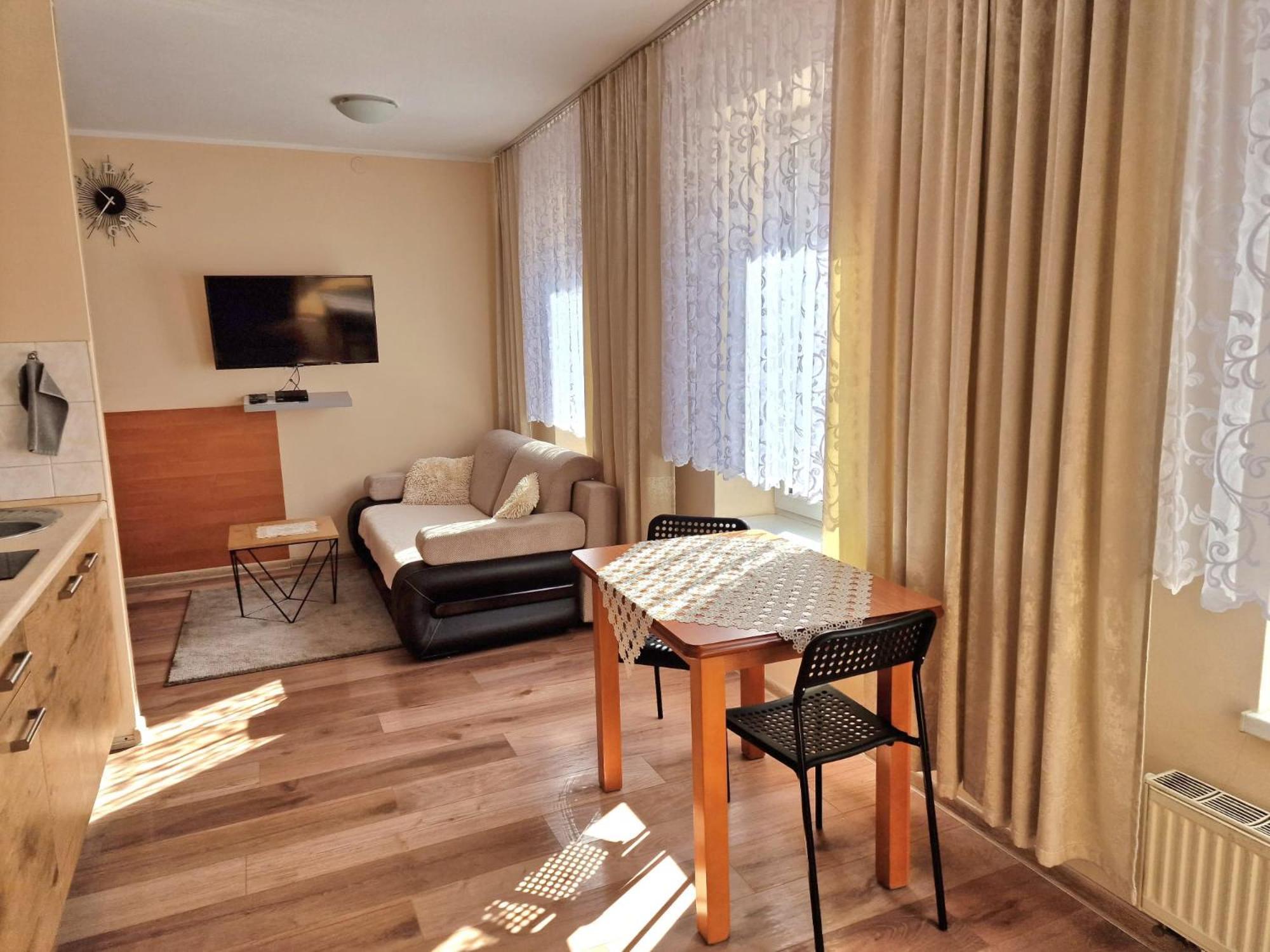 Aparthouse Apartamenty Centrum - In The City Center Near The Train Station Katowice Zewnętrze zdjęcie