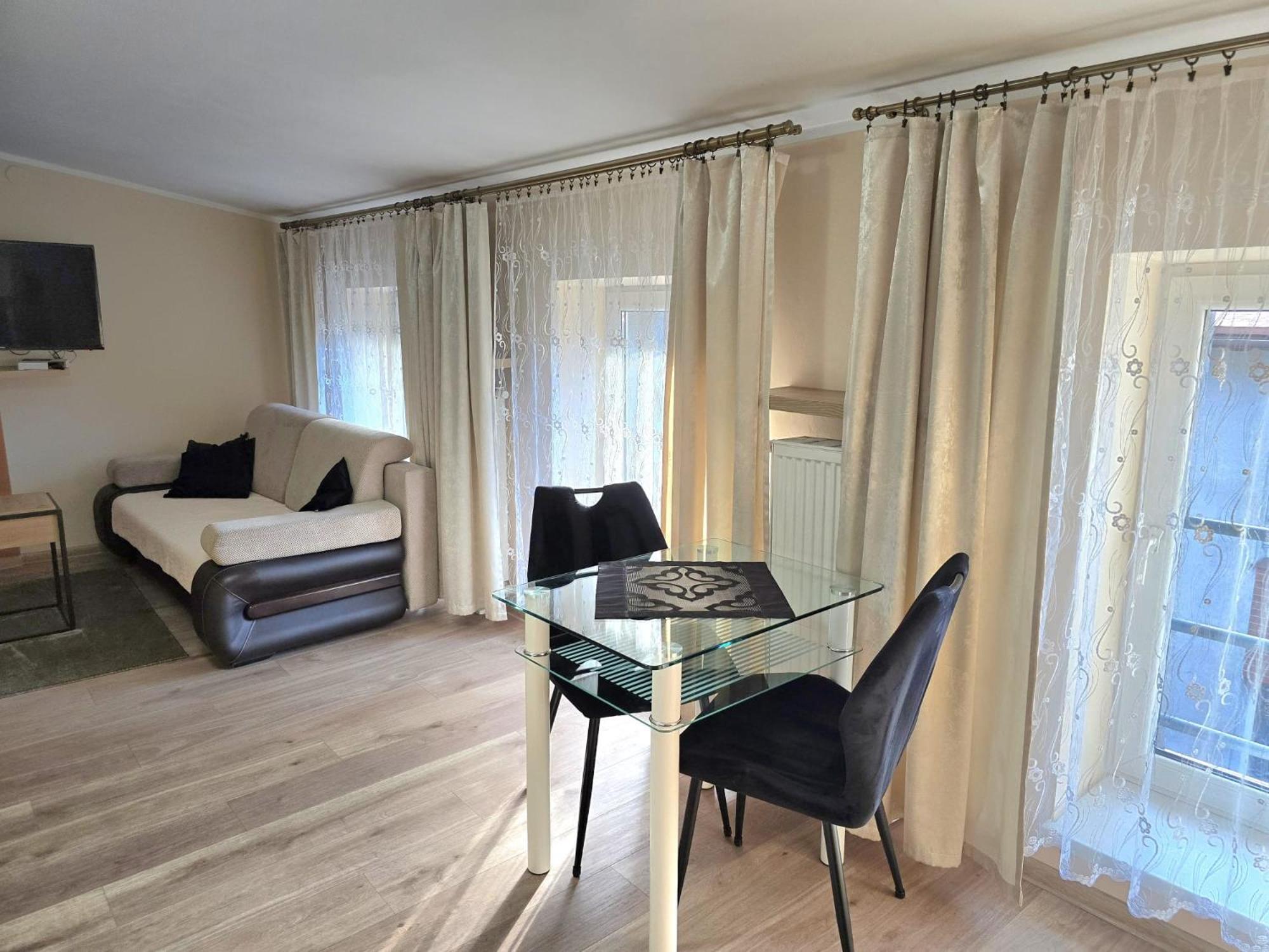 Aparthouse Apartamenty Centrum - In The City Center Near The Train Station Katowice Zewnętrze zdjęcie
