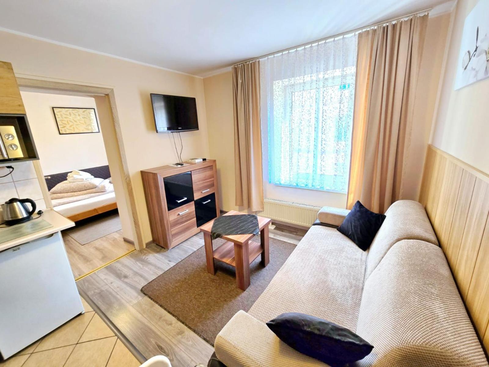 Aparthouse Apartamenty Centrum - In The City Center Near The Train Station Katowice Pokój zdjęcie