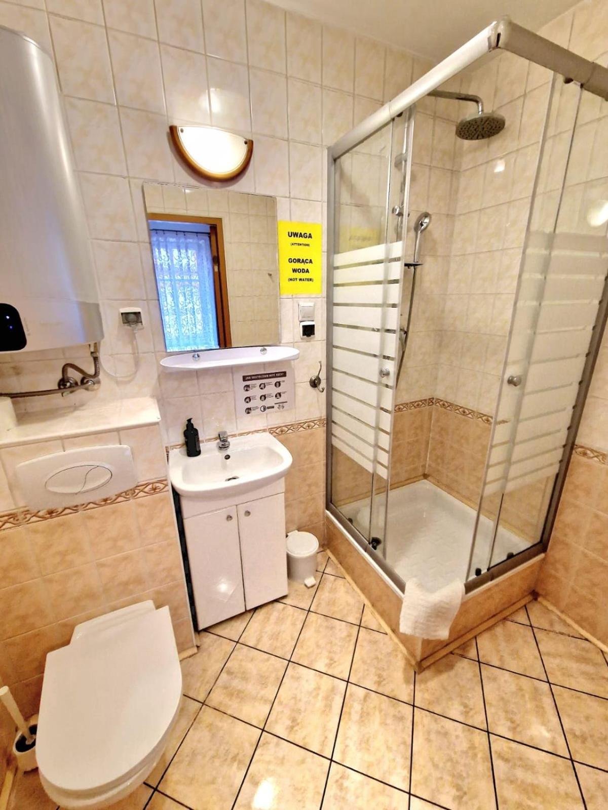 Aparthouse Apartamenty Centrum - In The City Center Near The Train Station Katowice Pokój zdjęcie